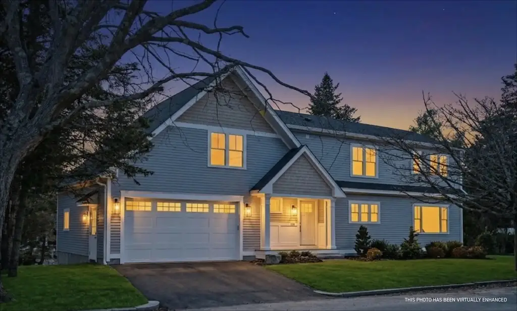 204 Green St, Marblehead, MA 01945 - #1