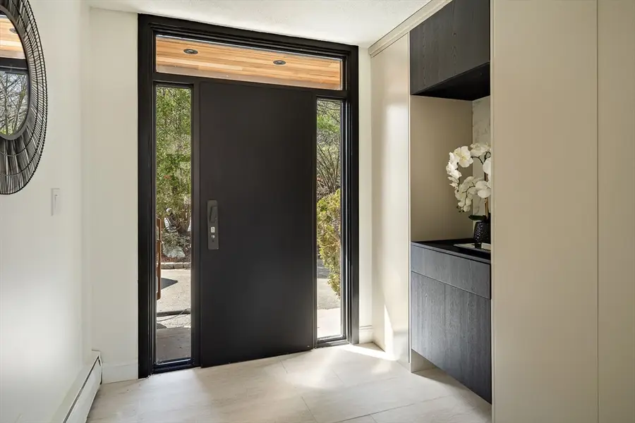 367 Newton St, Chestnut Hill, MA 02467 - #3