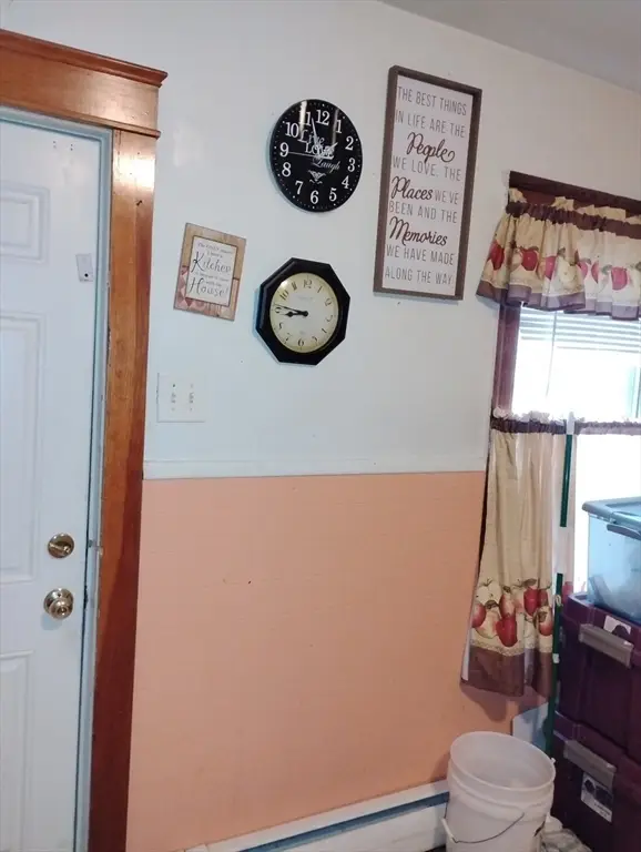 23 Suffolk St, Worcester, MA 01604 - #3