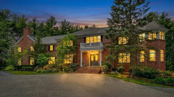 451 Wellesley St, Weston, MA 02493