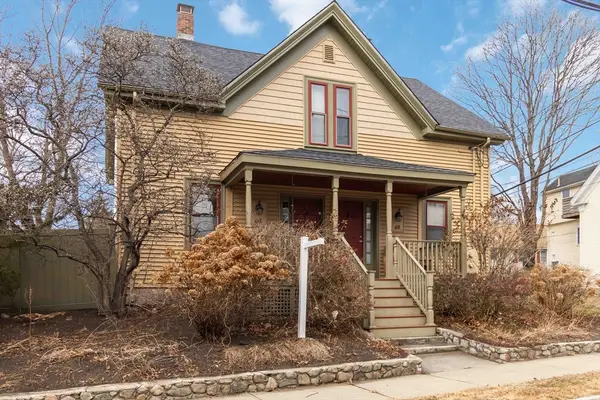 63 Pond St #63, Natick, MA 01760