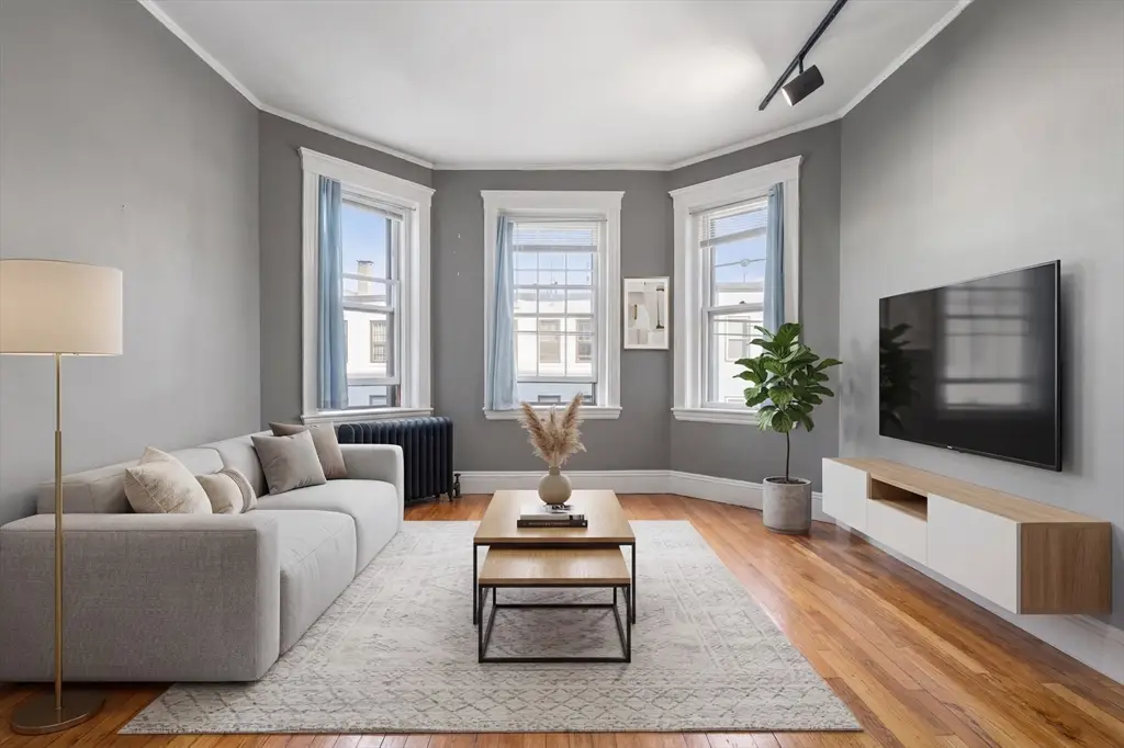 1572 Commonwealth Ave #8, Boston, MA 02135 - #1