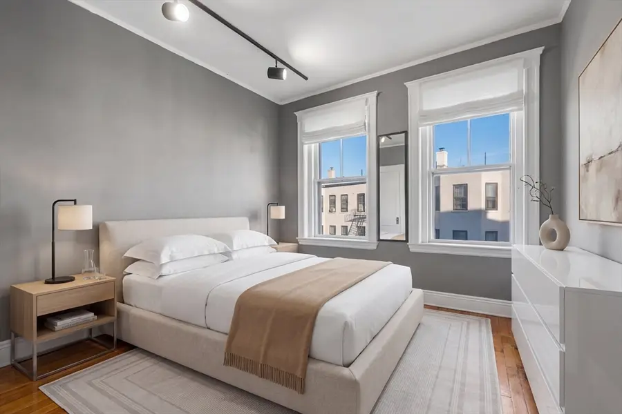 1572 Commonwealth Ave #8, Boston, MA 02135 - #2