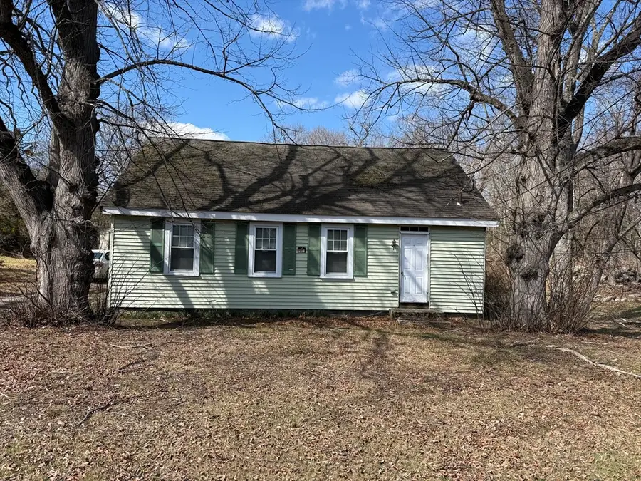 91 W Bacon St, Plainville, MA 02762 - #2