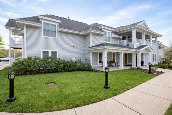 43 Kendall Ave. #105, Sherborn, MA 01770