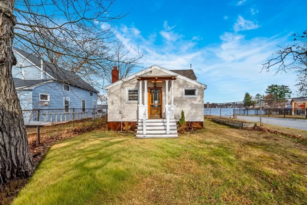 1 Bisson Ln, Merrimac, MA 01860 - #1