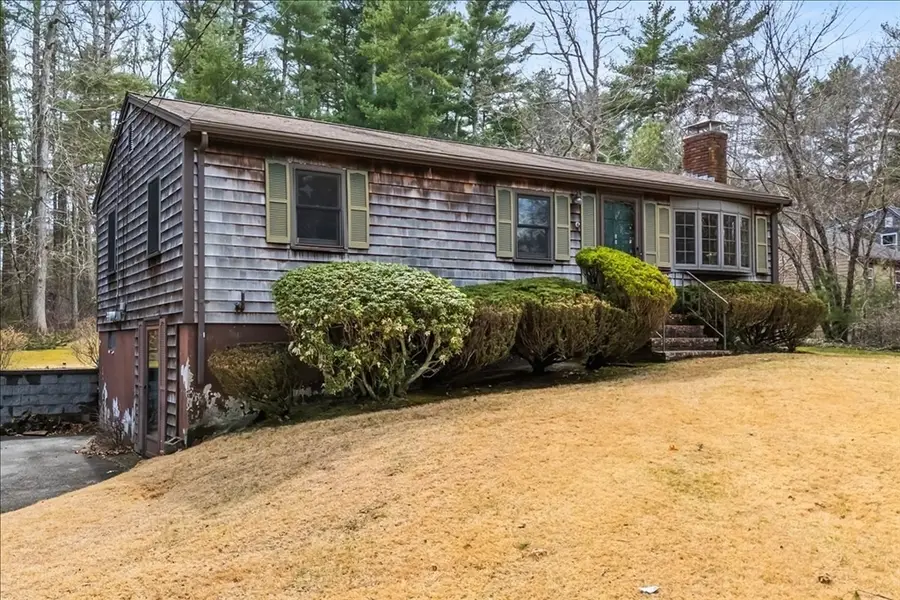 88 Plymouth St, Halifax, MA 02338 - #3