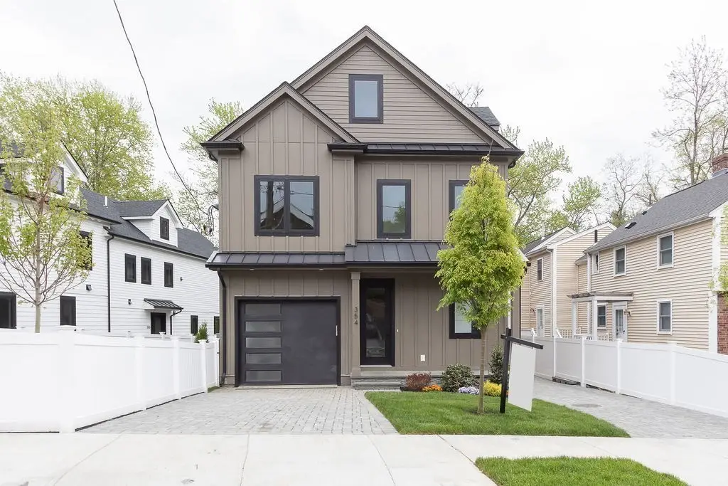 356 Linwood Ave #1, Newton, MA 02460 - #1