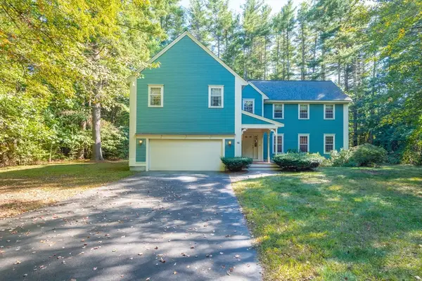 15 Squannacook Dr, Groton, MA 01450