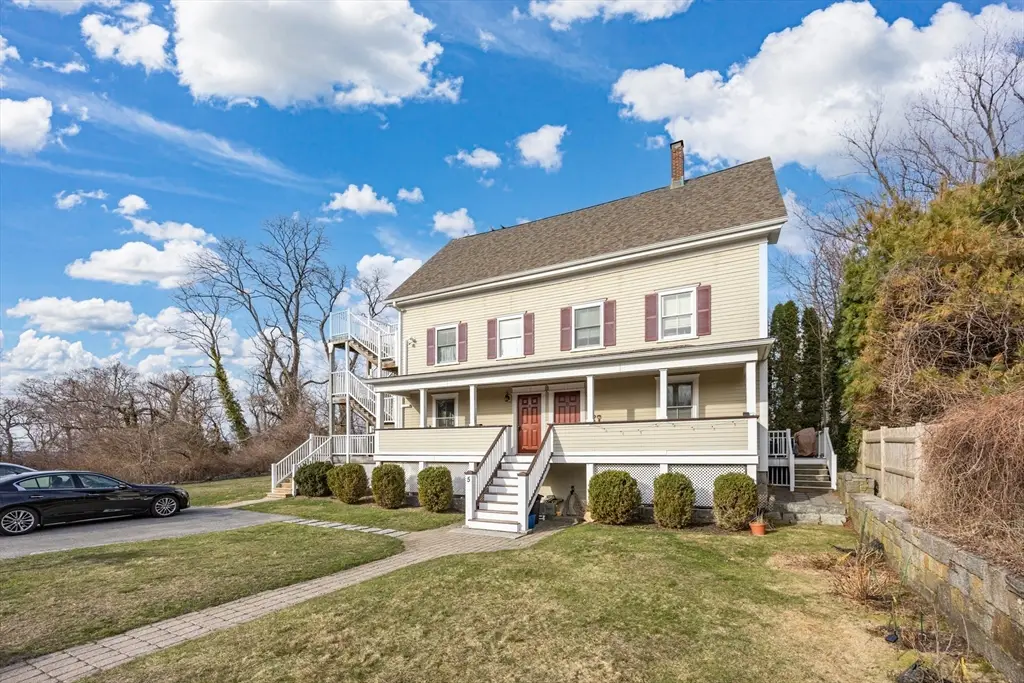 5 Viking St #A, Gloucester, MA 01930 - #1
