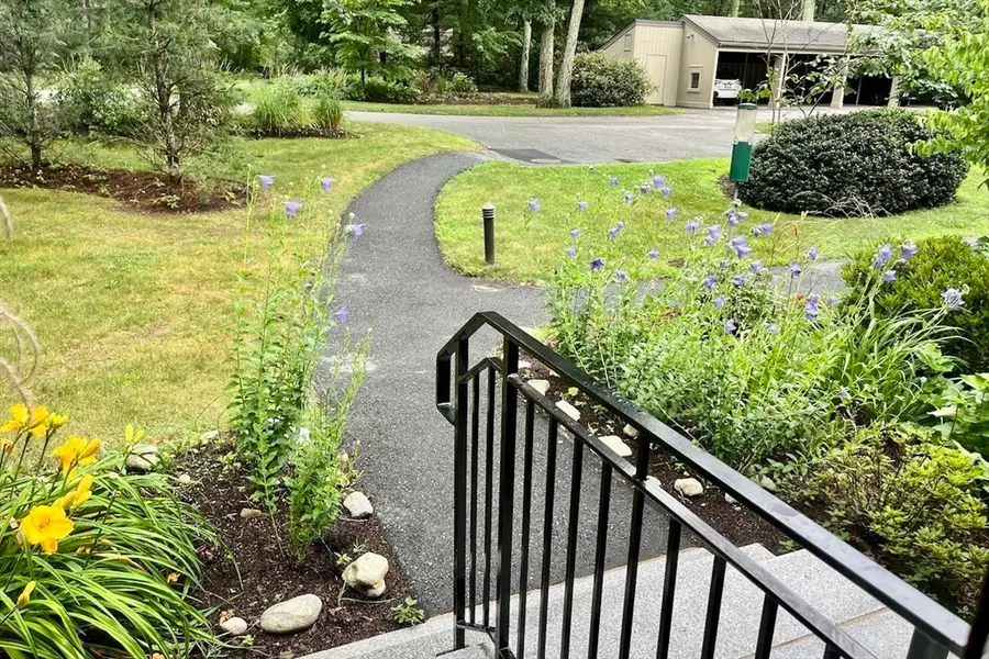 152 Chestnut Cir #152, Lincoln, MA 01773 - #2