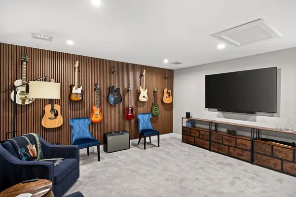 19 Owls Nest, Plymouth, MA 02360