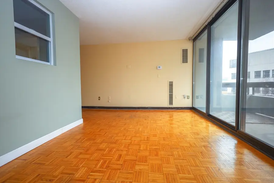 566 Commonwealth Ave #304, Boston, MA 02215 - #3