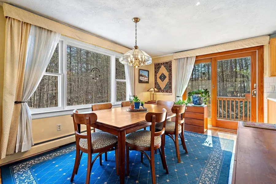 352 Taylor Rd, Stow, MA 01775 - #3