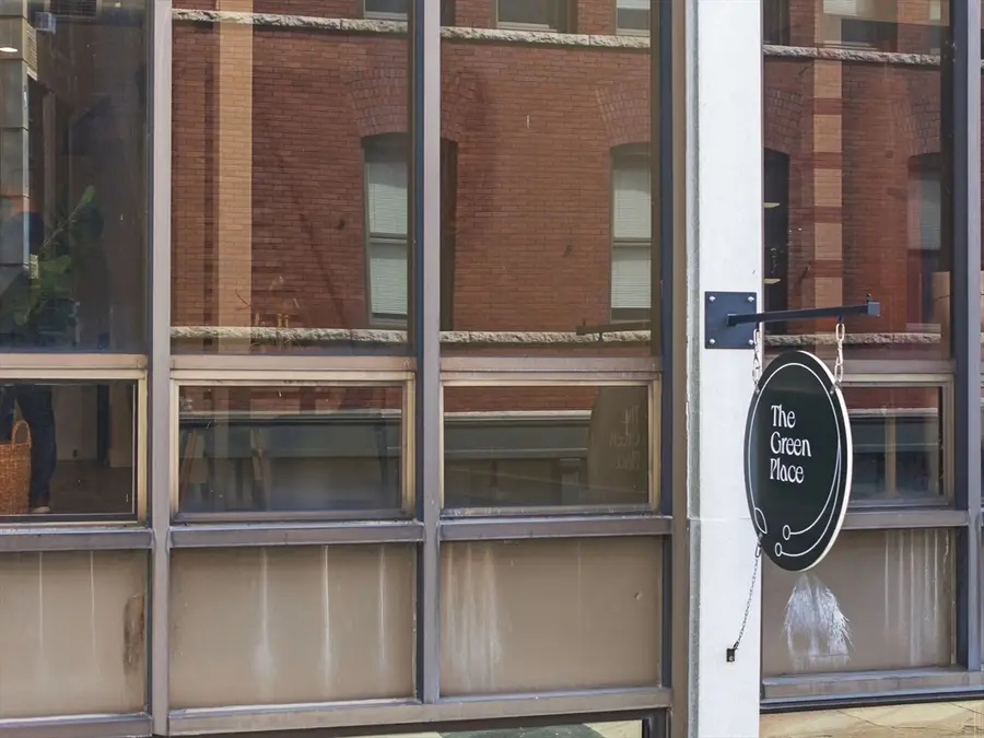 15-17 Kearney Sq #209, Lowell, MA 01852 - #3