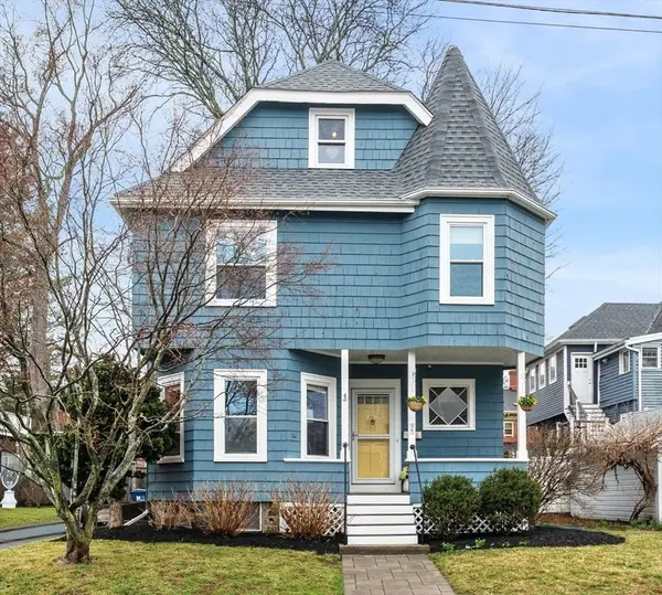 36 Chester St, Melrose, MA 02176