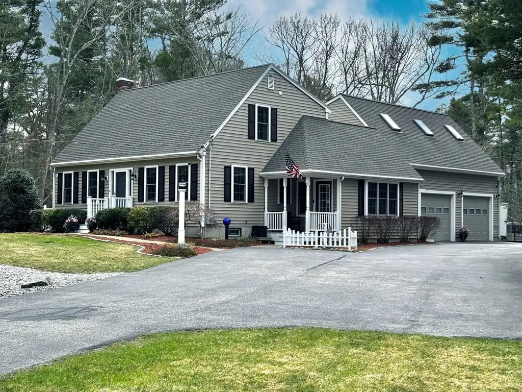 627 School St, Pembroke, MA 02359 - #1