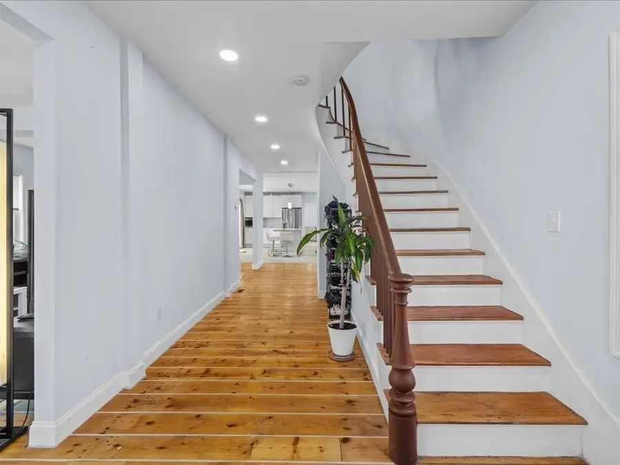 24 Summer St, Westborough, MA 01581 - #3