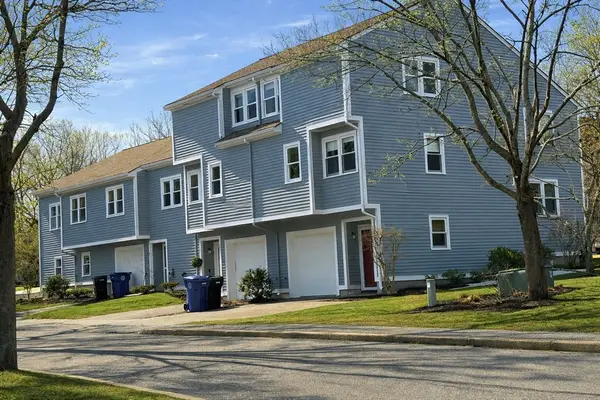 2 Arnold Drive #15  D, Salem, MA 01970