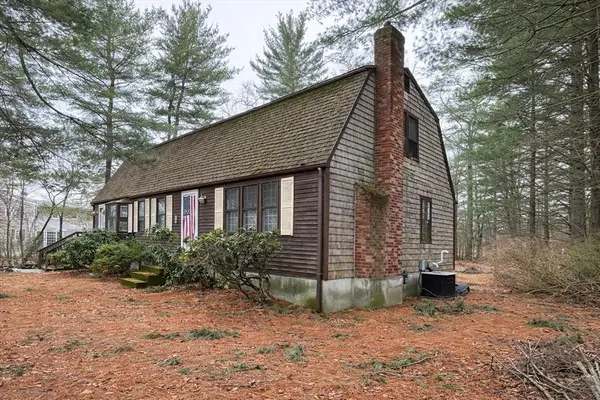 54 Leaf Ln, East Bridgewater, MA 02333