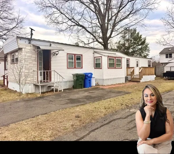 70 Shumway Street #C-29, Springfield, MA 01119