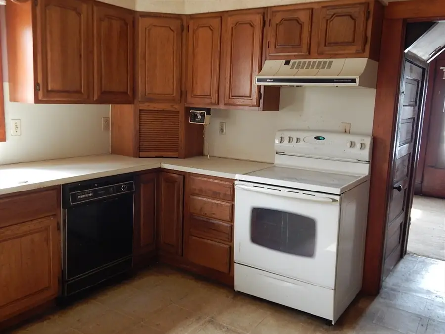 82 Beacon St., Athol, MA 01331 - #3