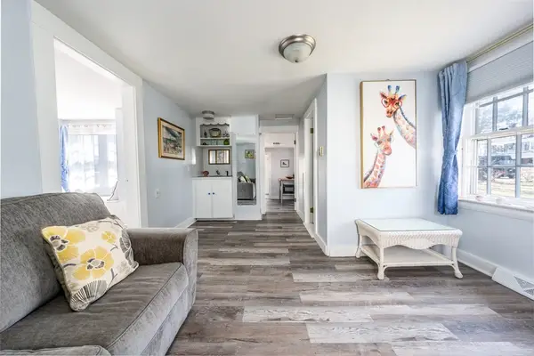 62 Pine Avenue, Barnstable, MA 02601