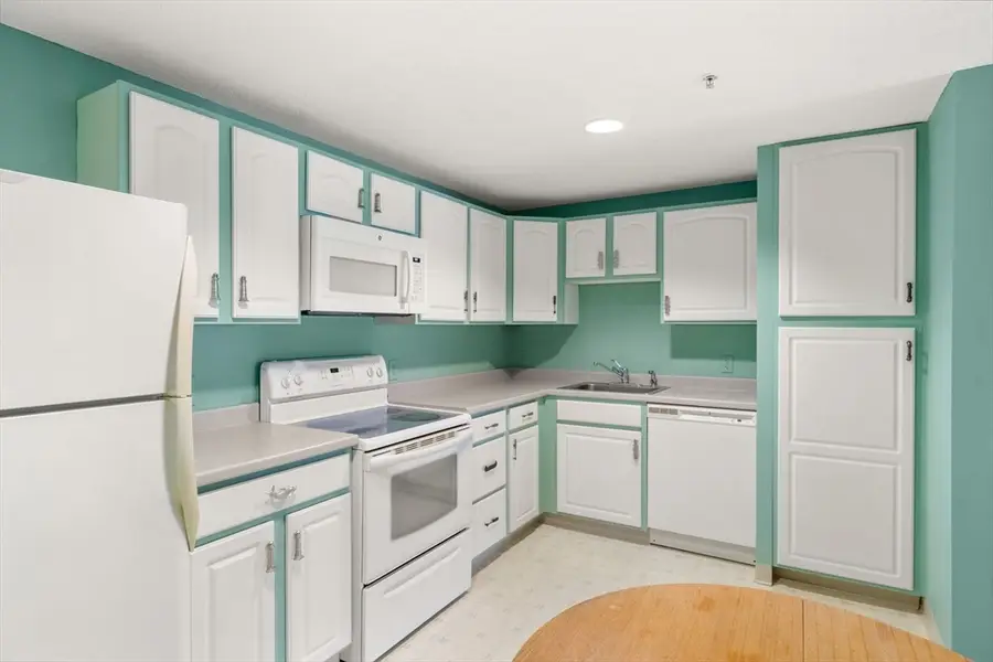 2 Ocean Ave #1M, Gloucester, MA 01930 - #3