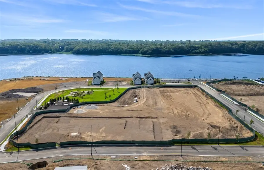 141 East Point Drive #201, Rumford, RI 02916 - #3