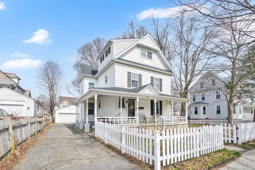 16 Washington Ave, Holyoke, MA 01040 - #1