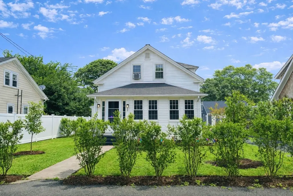 58 Chase St, Hyannis, MA 02601 - #1