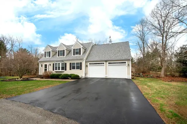 4 Kendall Village #4, Cohasset, MA 02025