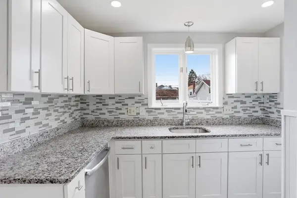 43 Tampa St, Worcester, MA 01604