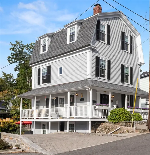 2 Highland Terrace, Marblehead, MA 01945