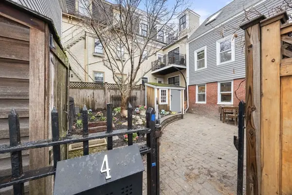 4 Mead Street Ct, Boston, MA 02129