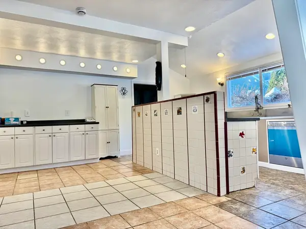 109 Forest Rd, Salisbury, MA 01952