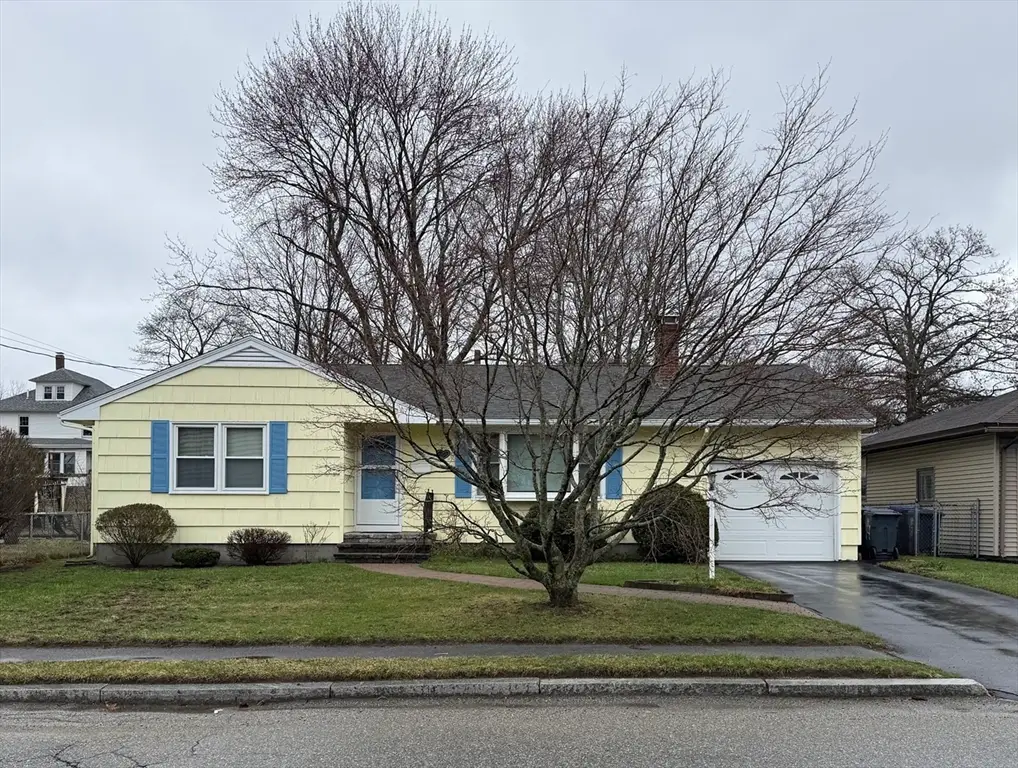 14 Orchard St, Methuen, MA 01844 - #1