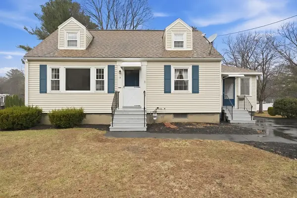9 Anna Street, Chelmsford, MA 01863