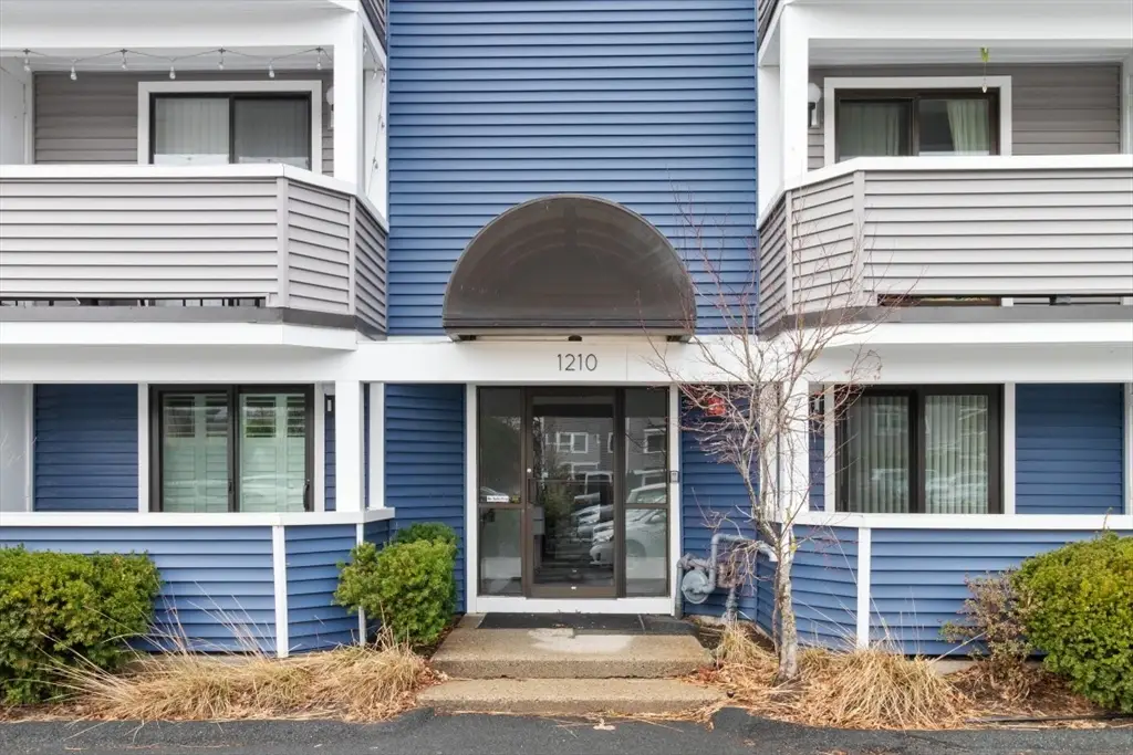 1210 Vfw Pkwy #12, Boston, MA 02132 - #1