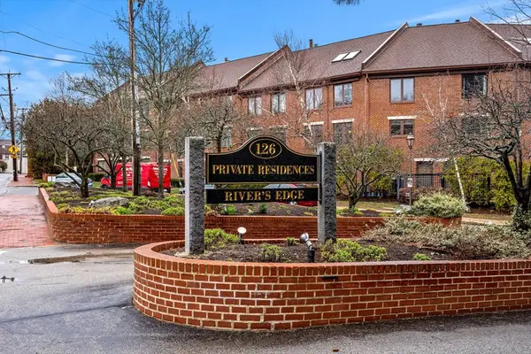 126 Merrimac #9, Newburyport, MA 01950