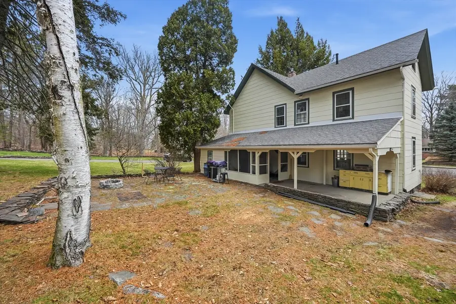 1177 Northampton St, Holyoke, MA 01040 - #2