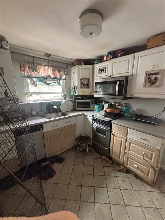 7 Wildwood Rd, Holden, MA 01520 - #1