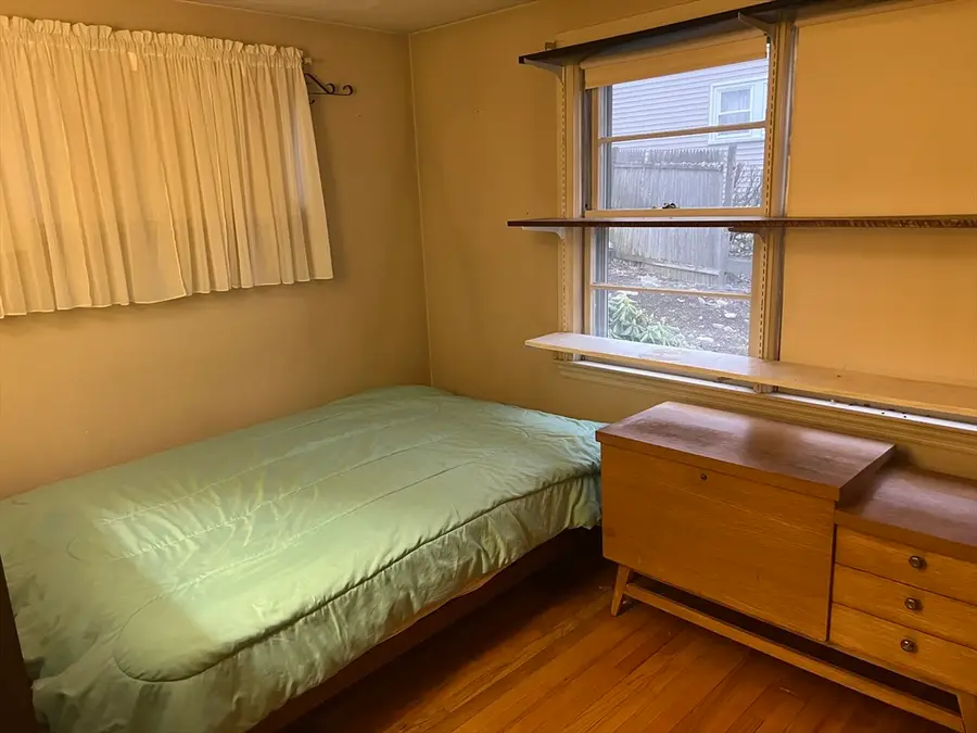 35 Felton Pl, Melrose, MA 02176 - #2