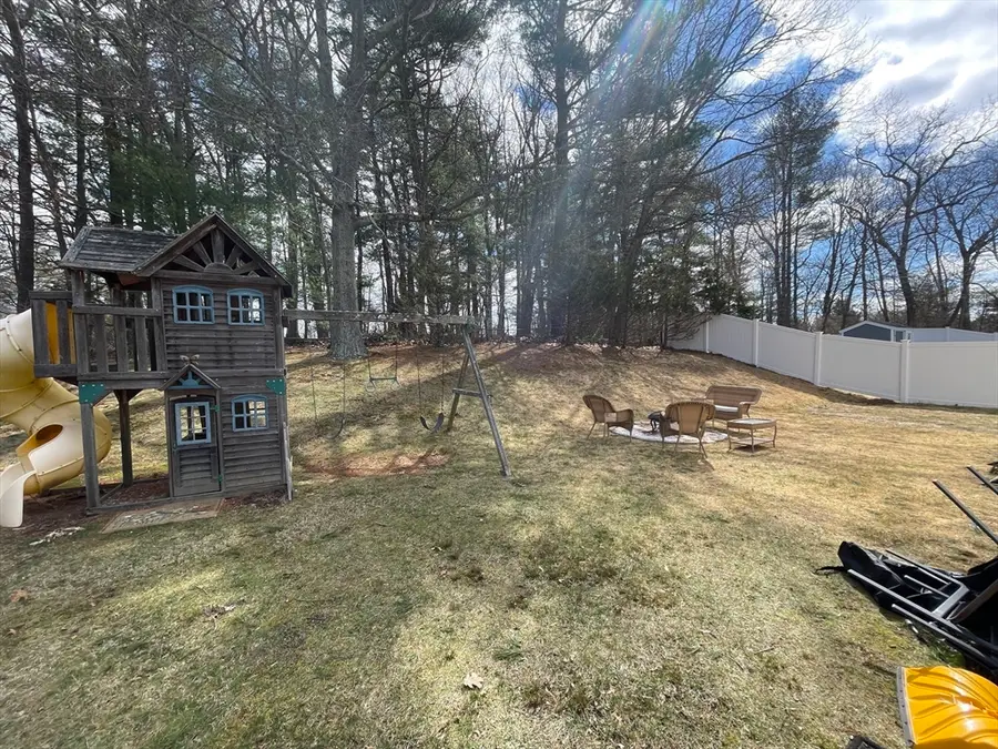 12 Hendricks St, Avon, MA 02322 - #3