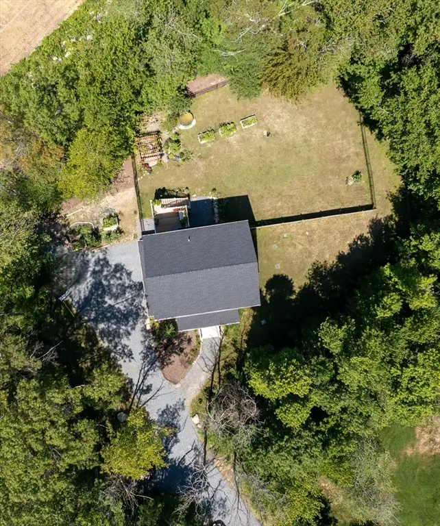 4 Swansom Rd, Swansea, MA 02777 - #2