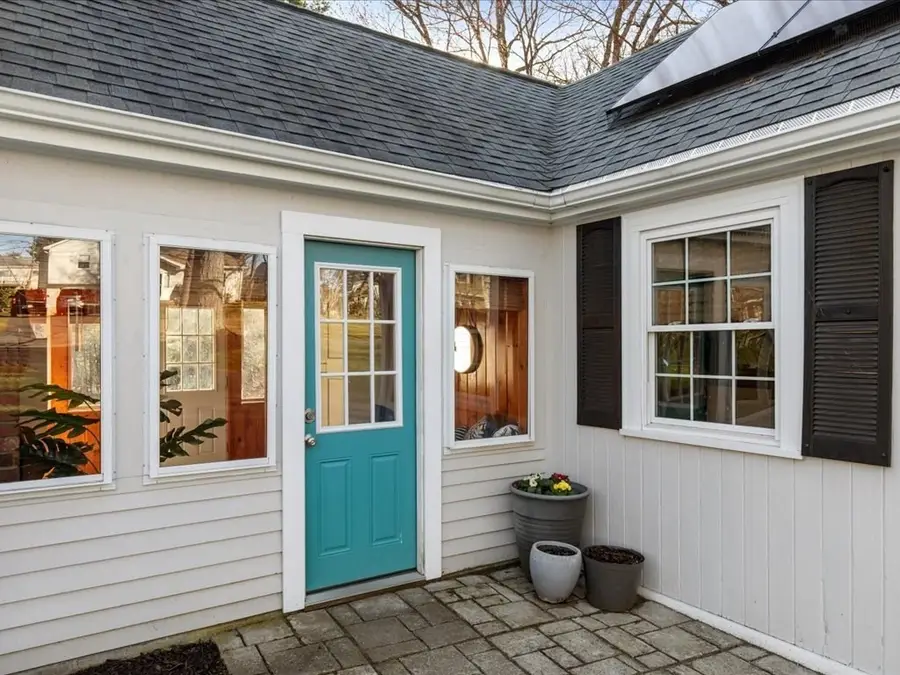 11 Phyllis Rd, Foxboro, MA 02035 - #2