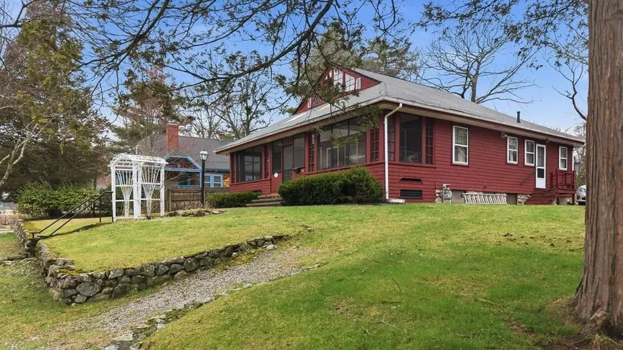 53 Dean St, Westwood, MA 02090 - #2