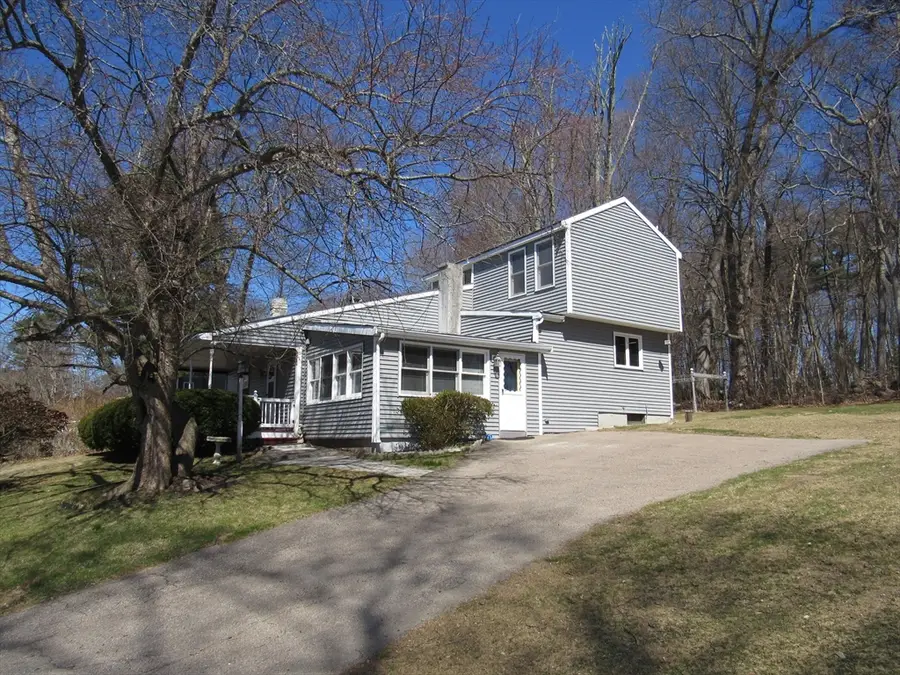 30 Taft Ave, Mendon, MA 01756 - #2