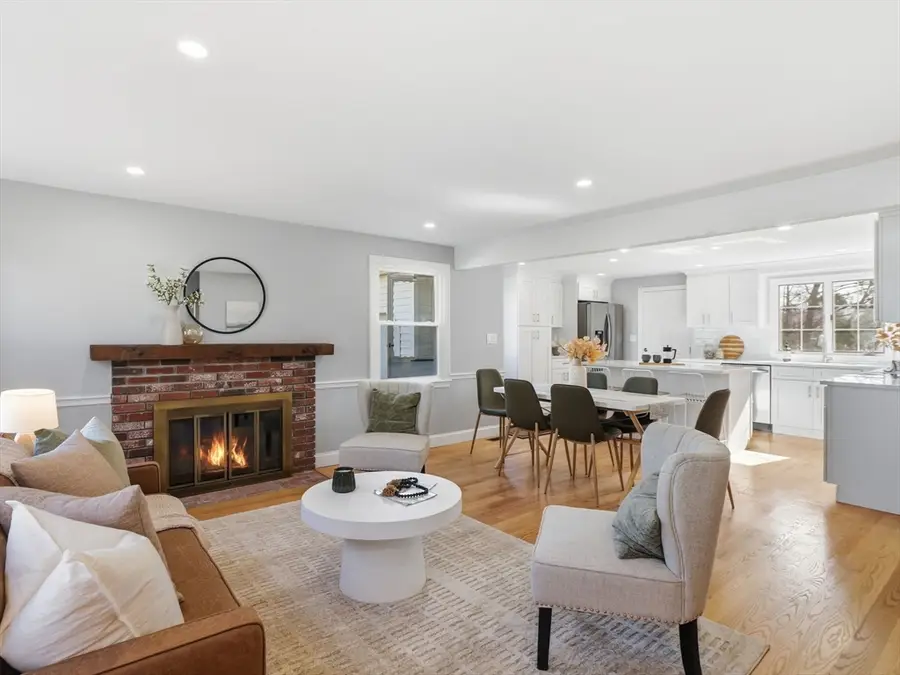 58 Maple St, Framingham, MA 01702 - #2