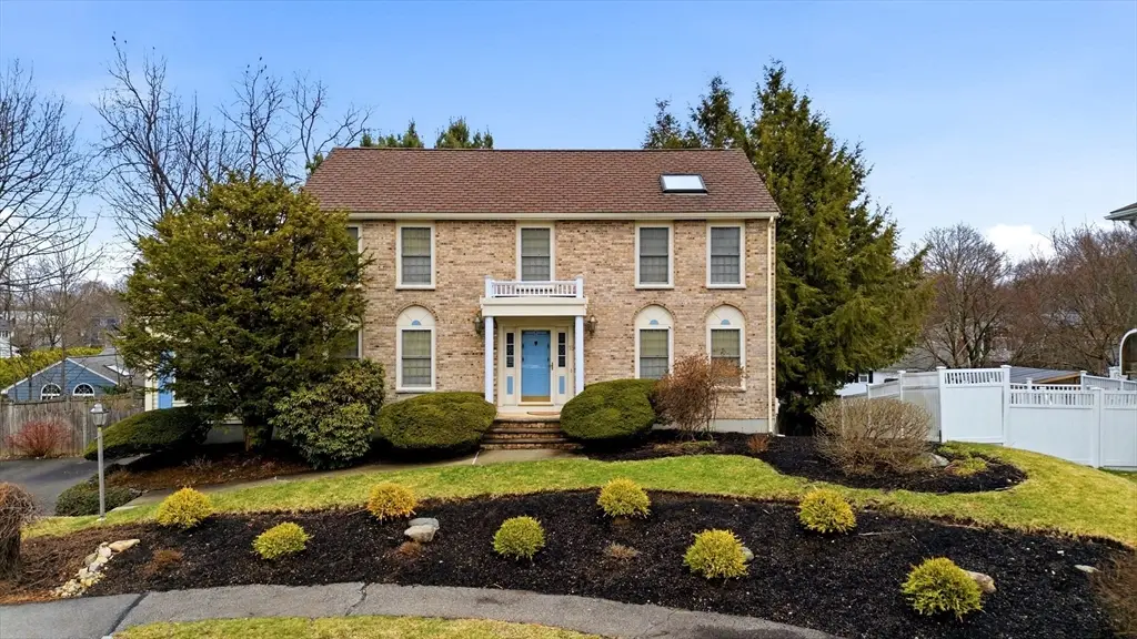 15 Valdora Drive, Stoneham, MA 02180 - #1